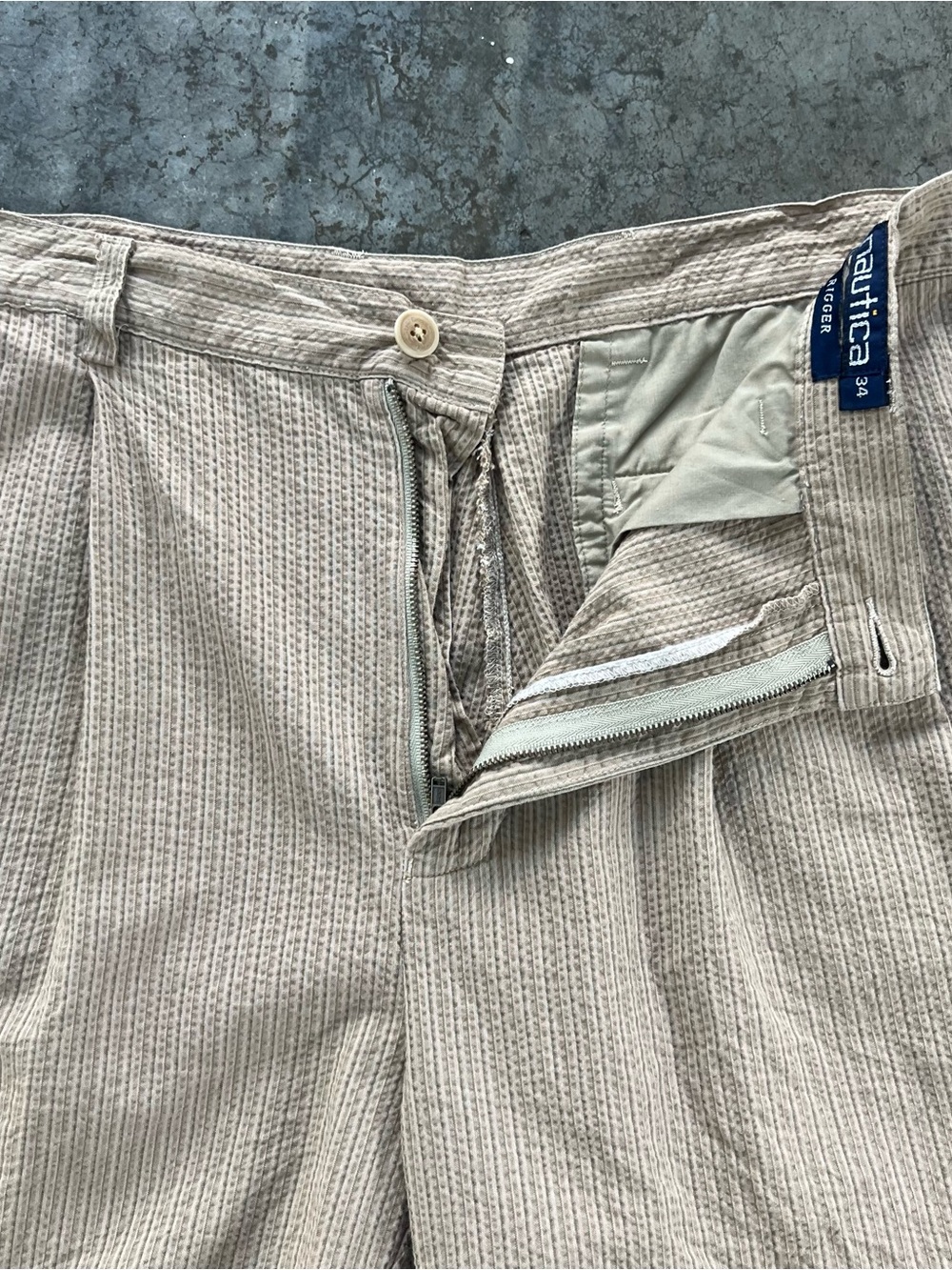 Vintage Nautica Rigger Seersucker Shorts Khaki Beige Pleated Mens 34 - Picture 3 of 12